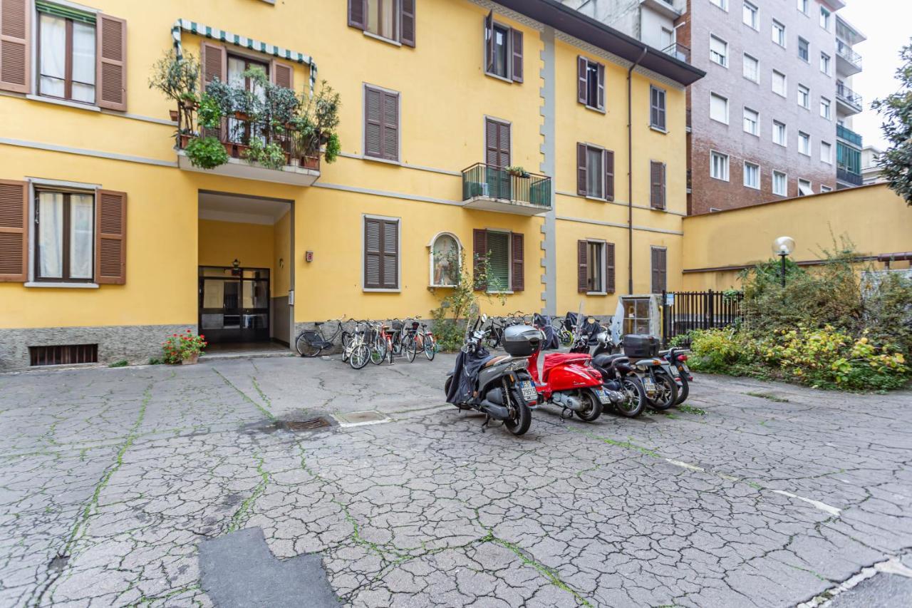 Isola Cozy Studio - M3 Maciachini & Zara Underground Apartment Милано Екстериор снимка
